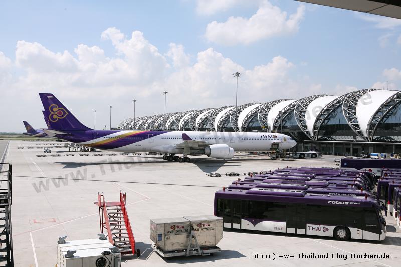 FLUG BANGKOK - FOTO BANGKOK AIRPORT